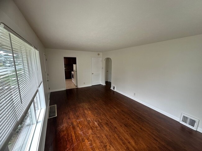 3317 Ave A in Council Bluffs, IA - Building Photo - Building Photo