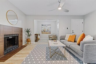 6700 Cooper Ln in Austin, TX - Building Photo - Building Photo