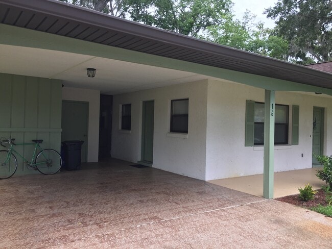 16 Farraday Ln in Palm Coast, FL - Building Photo - Building Photo