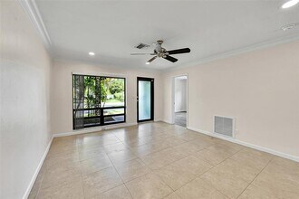 2200 NE 54th St in Fort Lauderdale, FL - Building Photo - Building Photo