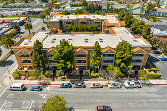 401 S Norfolk St in San Mateo, CA - Building Photo - Building Photo