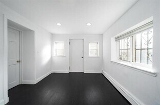 75 Palisade Ave in Jersey City, NJ - Building Photo