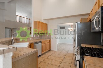 8108 Rancho Viejo Ct NW in Albuquerque, NM - Foto de edificio - Building Photo