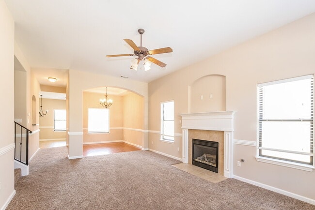 450 Garden Springs Dr in Oakland, TN - Building Photo - Building Photo