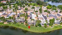 110 Resort Ln in Palm Beach Gardens, FL - Foto de edificio - Building Photo