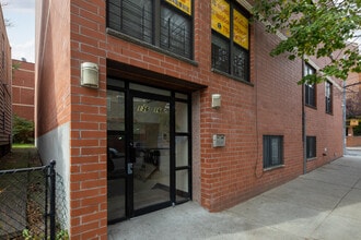 13616 31st Rd in Flushing, NY - Building Photo - Building Photo