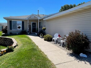 The Meadows in Mason City, IA - Building Photo - Building Photo