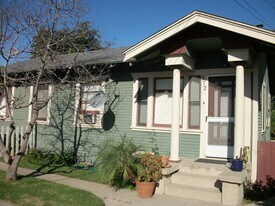 370-372 1st St in Long Beach, CA - Building Photo