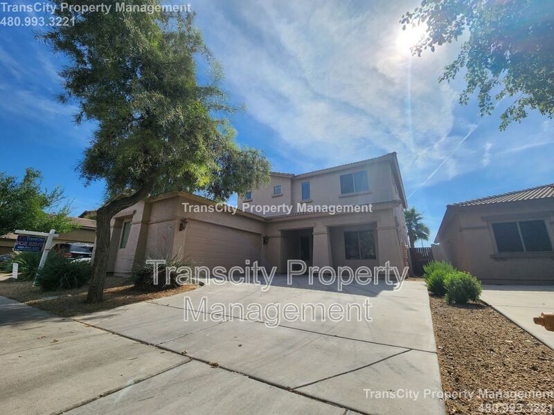 1097 S Sacramento Pl in Chandler, AZ - Building Photo