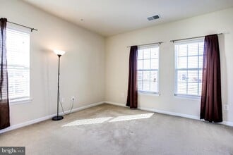 7125 Penny Lane in Elkridge, MD - Building Photo - Building Photo