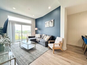 2901 Indiana St in Dallas, TX - Building Photo - Building Photo
