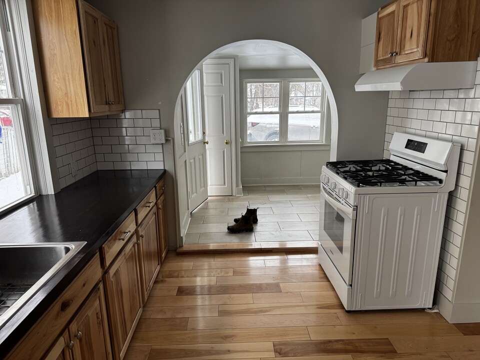 77 Rose St, Unit #1 in Burlington, VT - Building Photo