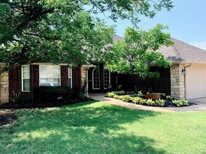 15509 Sugar Loaf Dr in Oklahoma City, OK - Building Photo - Building Photo