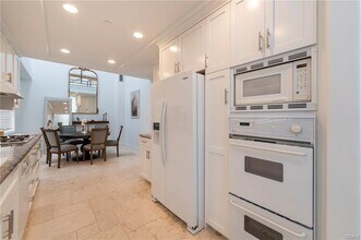 1206 S Catalina Ave in Redondo Beach, CA - Building Photo - Building Photo