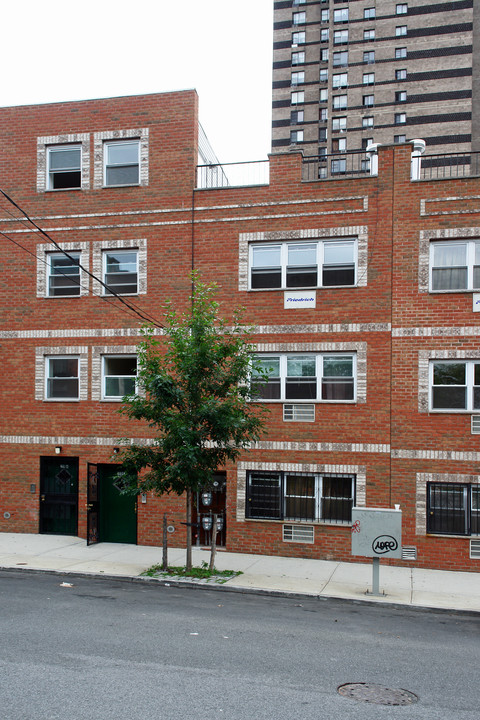 2112 Mapes Ave in Bronx, NY - Building Photo