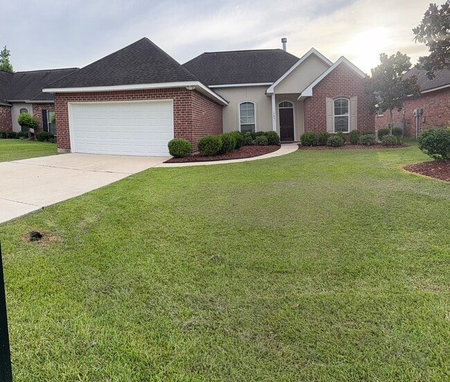 17281 Paddock Cir in Hammond, LA - Building Photo - Building Photo