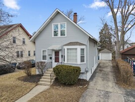 165 E North Ave, Unit 2 in Elmhurst, IL - Building Photo