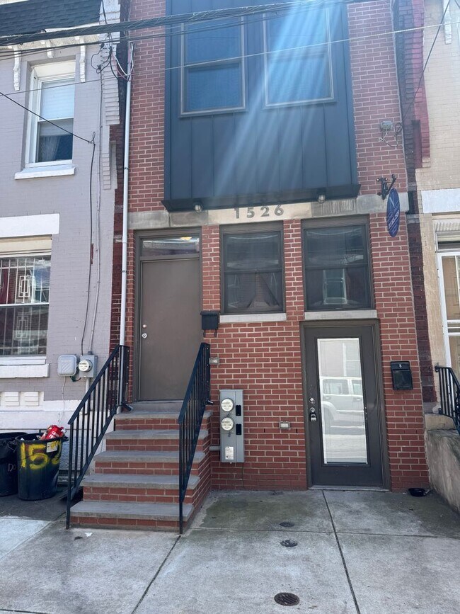 1526 Fontain St in Philadelphia, PA - Building Photo - Building Photo