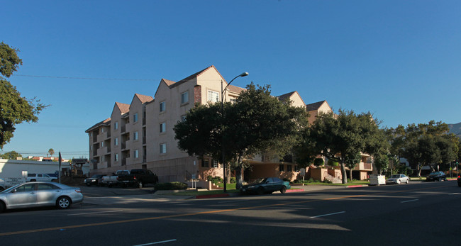 Park Verdugo in Burbank, CA - Foto de edificio - Building Photo