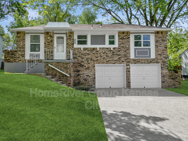 property at 2720 NW Castle Dr