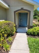 5806 Oak Mill Terrace in Palmetto, FL - Building Photo