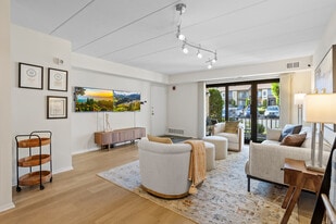 Ambassador Apartments in Philadelphia, PA - Building Photo