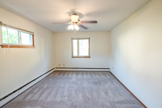 Bryant Avenue Apartments | 2550 in Minneapolis, MN - Building Photo - Building Photo