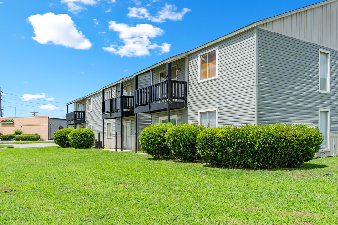 (RCH-16) Blossom Wood Apartments in Decatur, AL - Building Photo