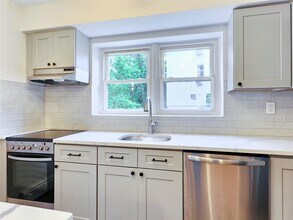 35 Ridge Rd in Dobbs Ferry, NY - Building Photo - Building Photo