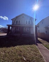 1029 E 17th Ave in Columbus, OH - Building Photo