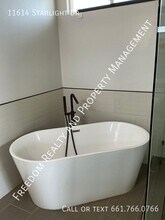 11614 Starlight Dr in Bakersfield, CA - Building Photo - Building Photo