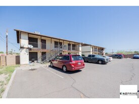 2266 W Ella St in Mesa, AZ - Building Photo