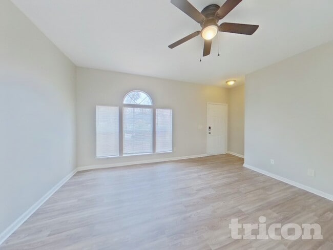 62 Sweet Thorne Cir, Unit R800H in Irmo, SC - Building Photo - Building Photo