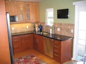 376 E Washington Ave in Sunnyvale, CA - Building Photo - Building Photo