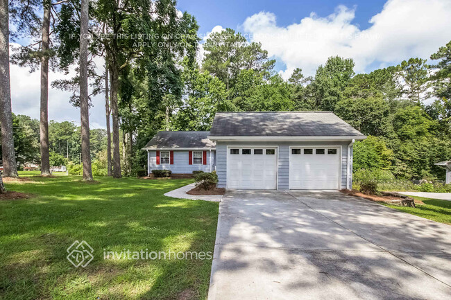 672 Bankshire Dr in Suwanee, GA - Building Photo - Building Photo