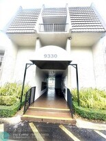9330 Lime Bay Blvd in Tamarac, FL - Building Photo