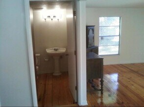 7205 S Manhattan Ave in Tampa, FL - Foto de edificio - Building Photo