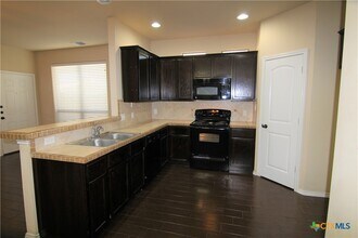 1137 Brown Rock Dr in New Braunfels, TX - Building Photo - Building Photo