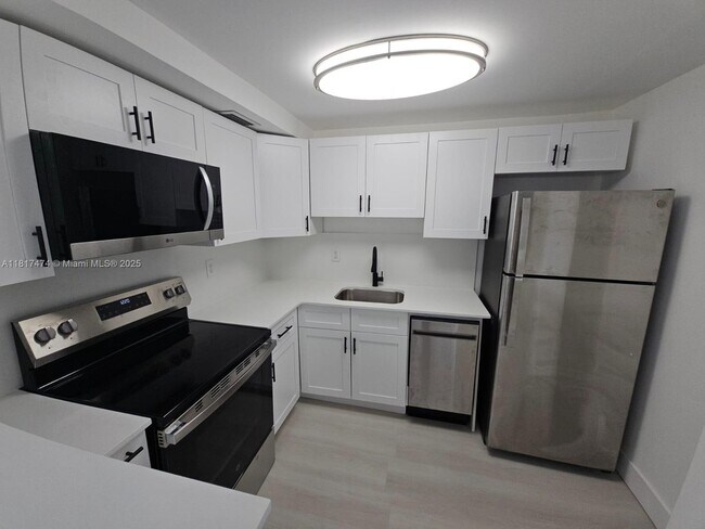 property at 8101 Crespi Blvd