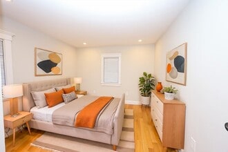 85 Oak St in Randolph, MA - Building Photo - Building Photo