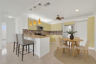 2708 NW 52nd St in Fort Lauderdale, FL - Building Photo - Building Photo