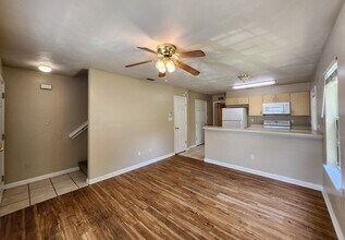 225 Rivoli Rd in Tallahassee, FL - Building Photo - Building Photo