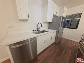 6607 N Figueroa St in Los Angeles, CA - Building Photo - Building Photo