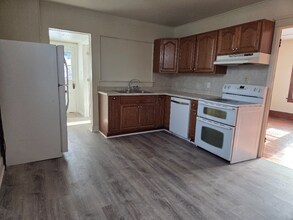 630 N Courtland St in East Stroudsburg, PA - Foto de edificio - Building Photo