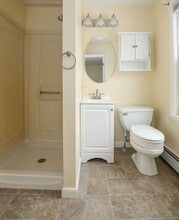 1776 Hooksett Rd in Hooksett, NH - Building Photo - Building Photo