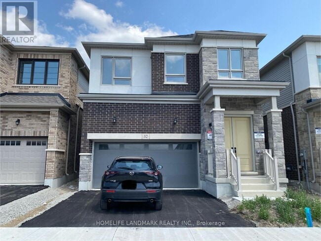 property at 32 W Oak Trl
