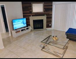 3703 South Lake Orlando Pky, Unit # 5 Ashley Court in Orlando, FL - Building Photo