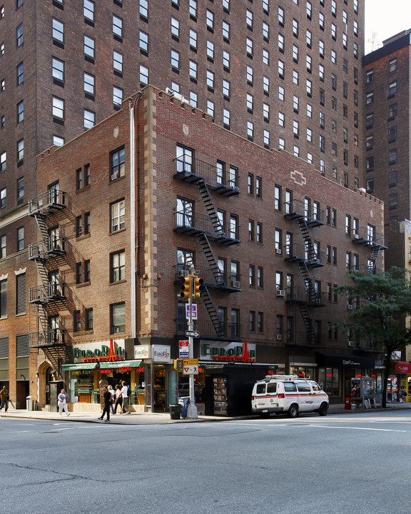 892 9th Ave in New York, NY - Foto de edificio