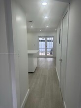 12025 SW 10th St in Miami, FL - Building Photo - Building Photo