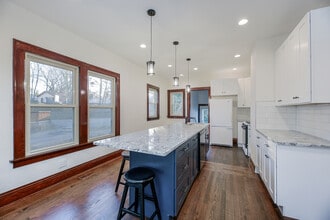 720 Walnut St in Lemont, IL - Building Photo - Building Photo